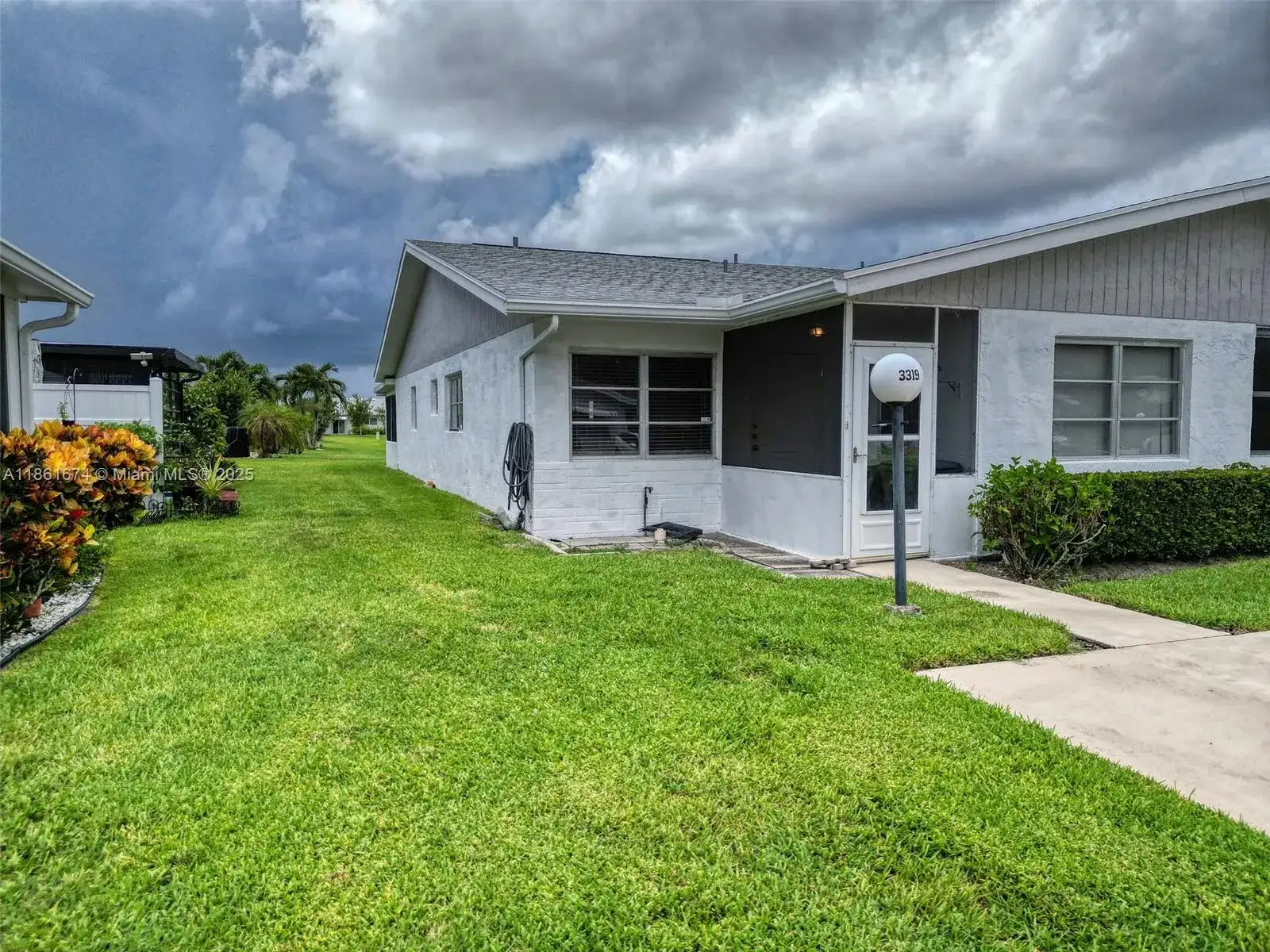 3319 Americo Dr, West Palm Beach FL 33417 photo 2