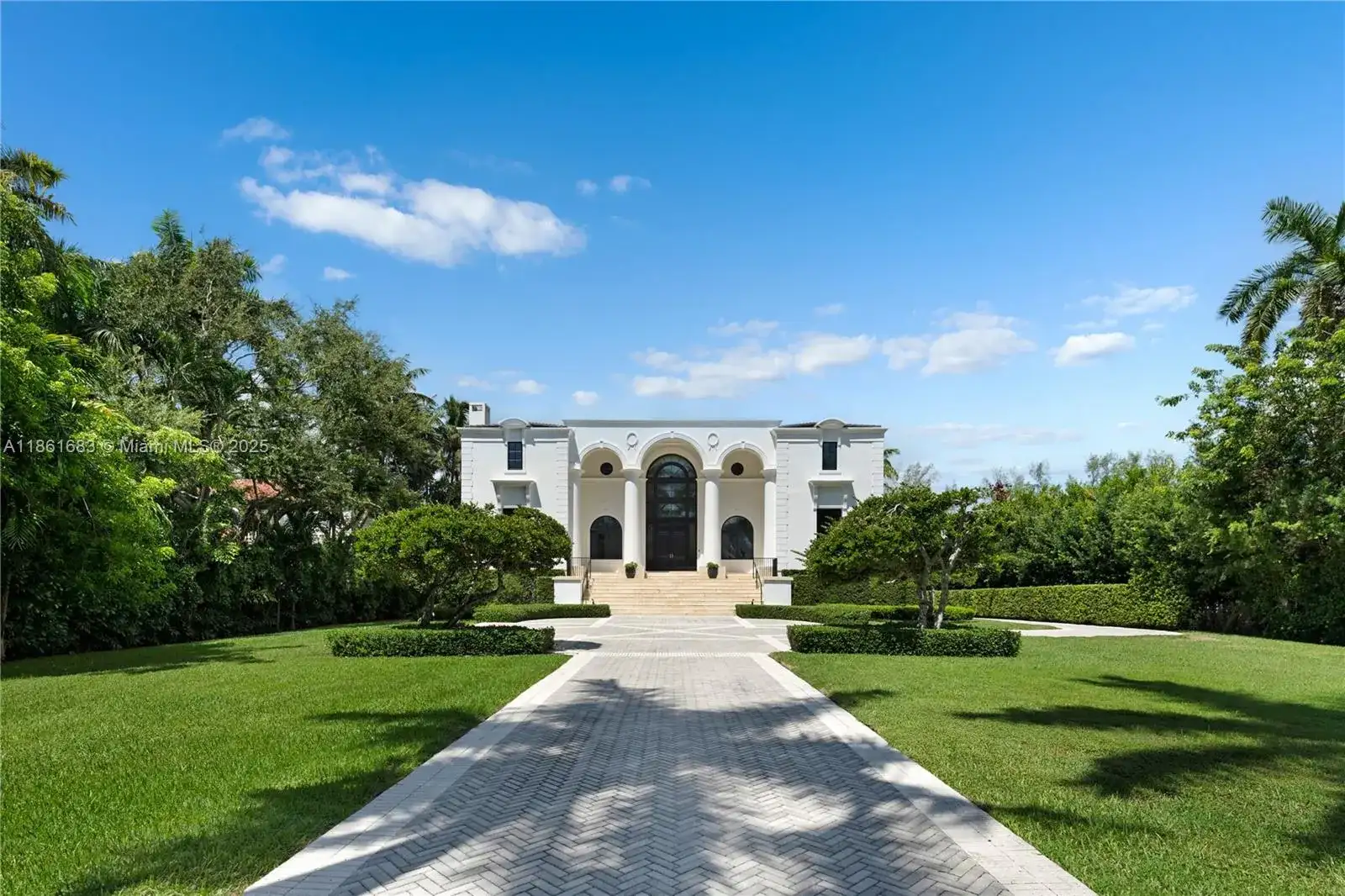 26 Tahiti Beach Island Rd, Coral Gables FL 33143 photo 3