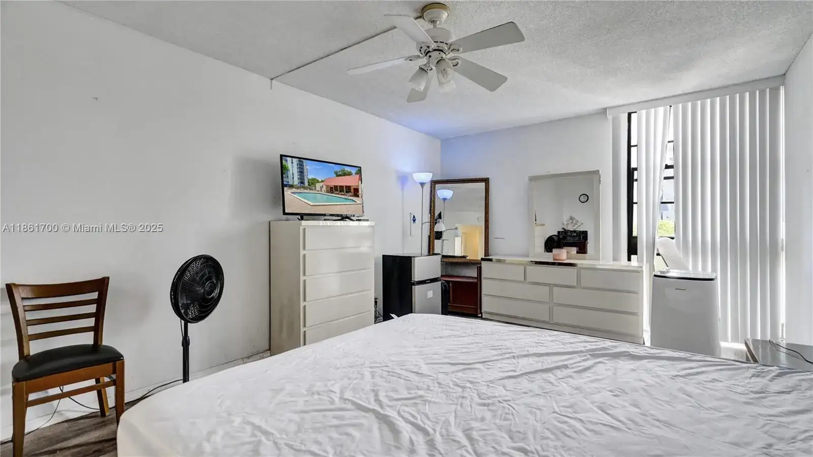 3101 N Country Club Dr # 401, Aventura FL 33180 photo 5