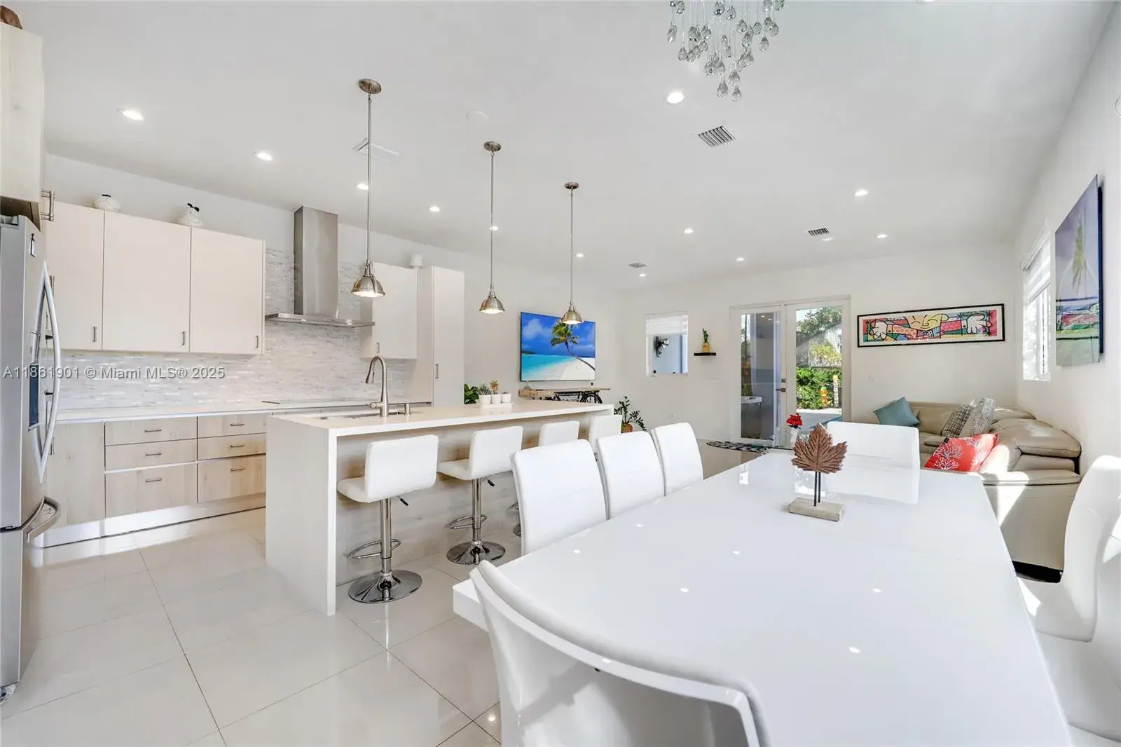 2943 SW 23rd St, Miami FL 33145