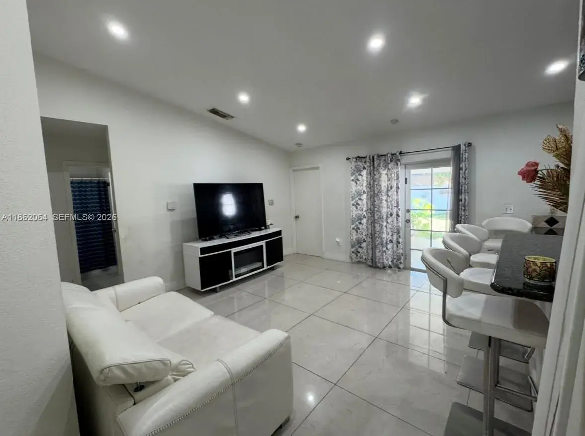 20990 SW 119th Ct, Miami FL 33177