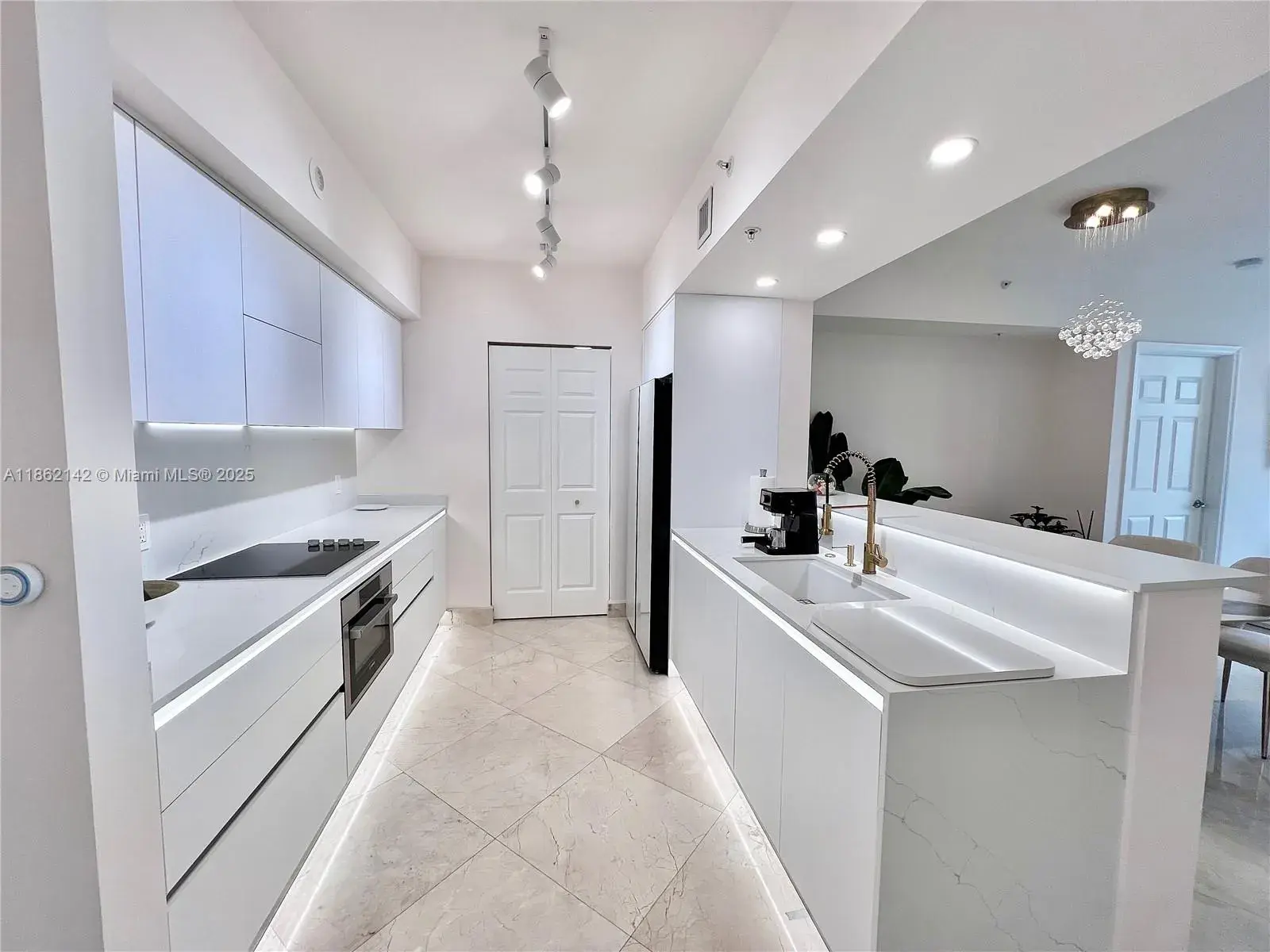1755 E Hallandale Beach Blvd # 405E, Hallandale Beach FL 33009