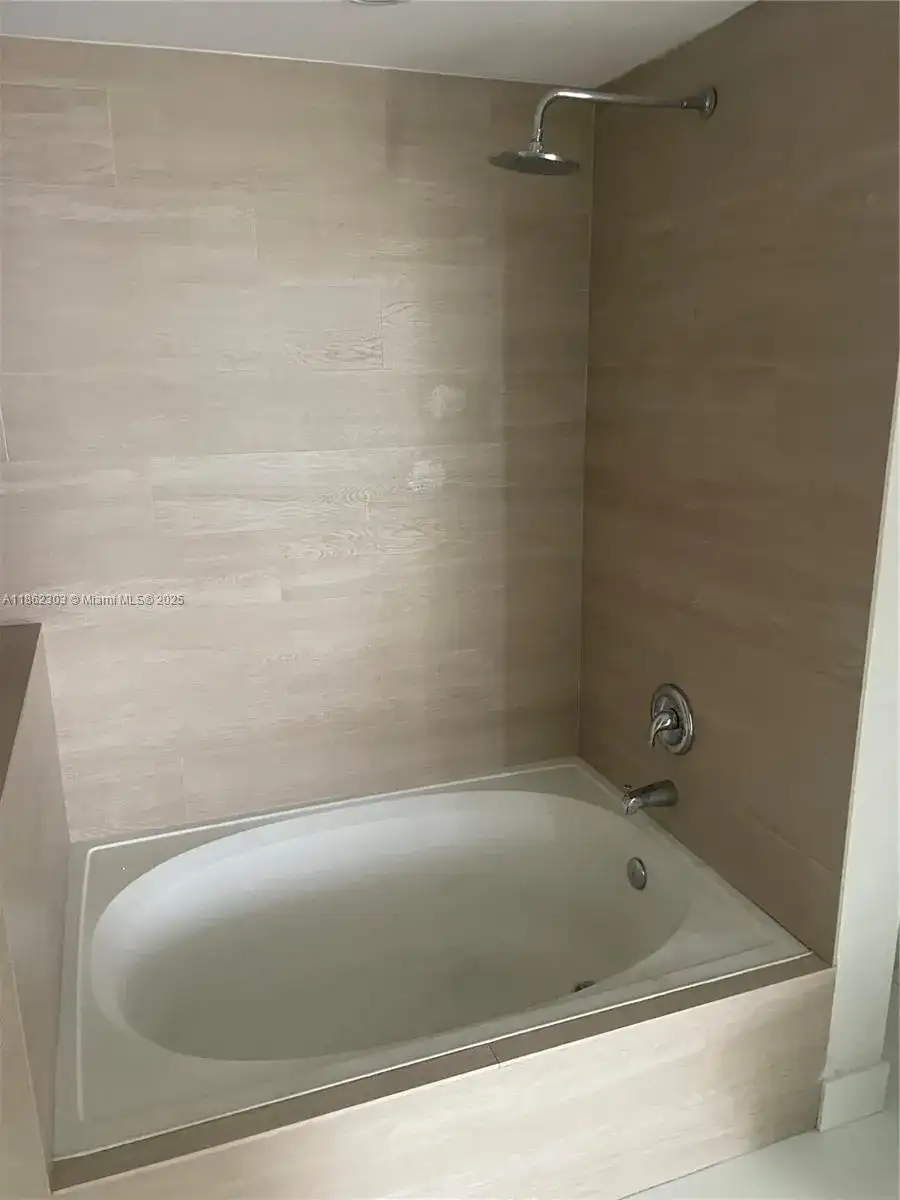 3155 NE 184th St # 8105, Aventura FL 33160 photo 4