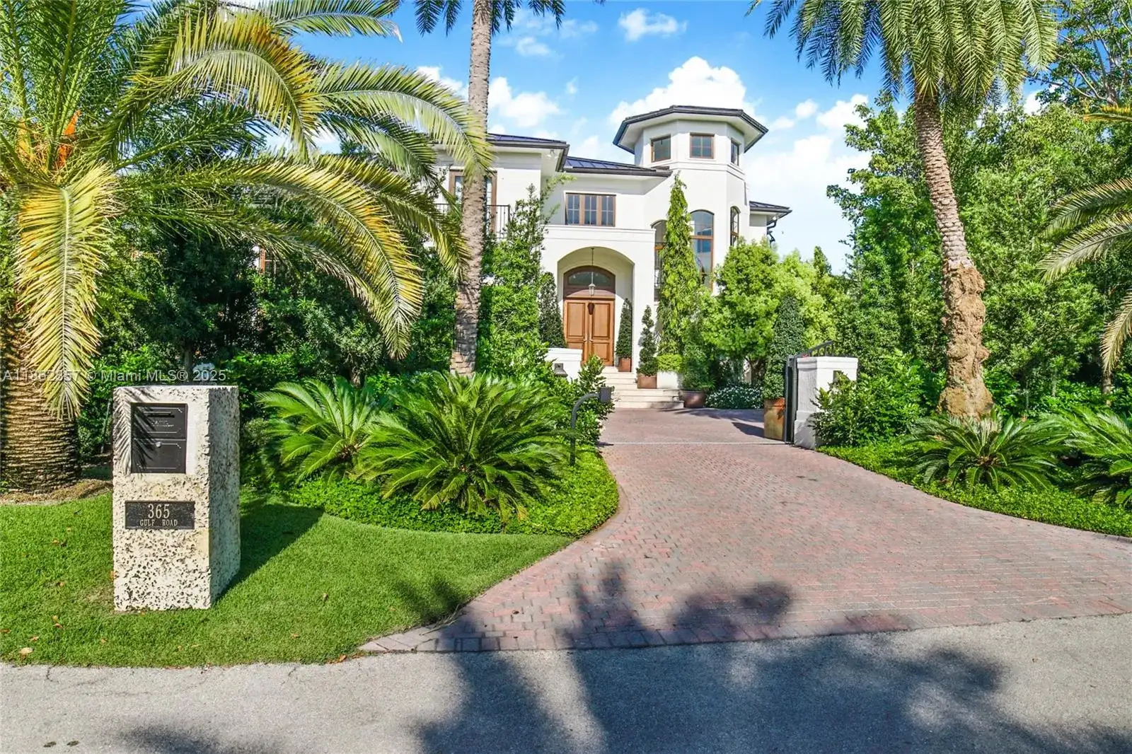 365 Gulf Rd, Key Biscayne FL 33149 photo 2