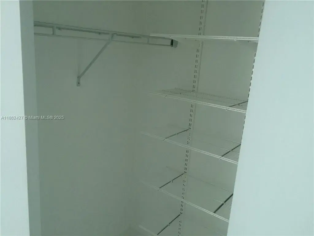 55 SE 6th St # 2807, Miami FL 33131