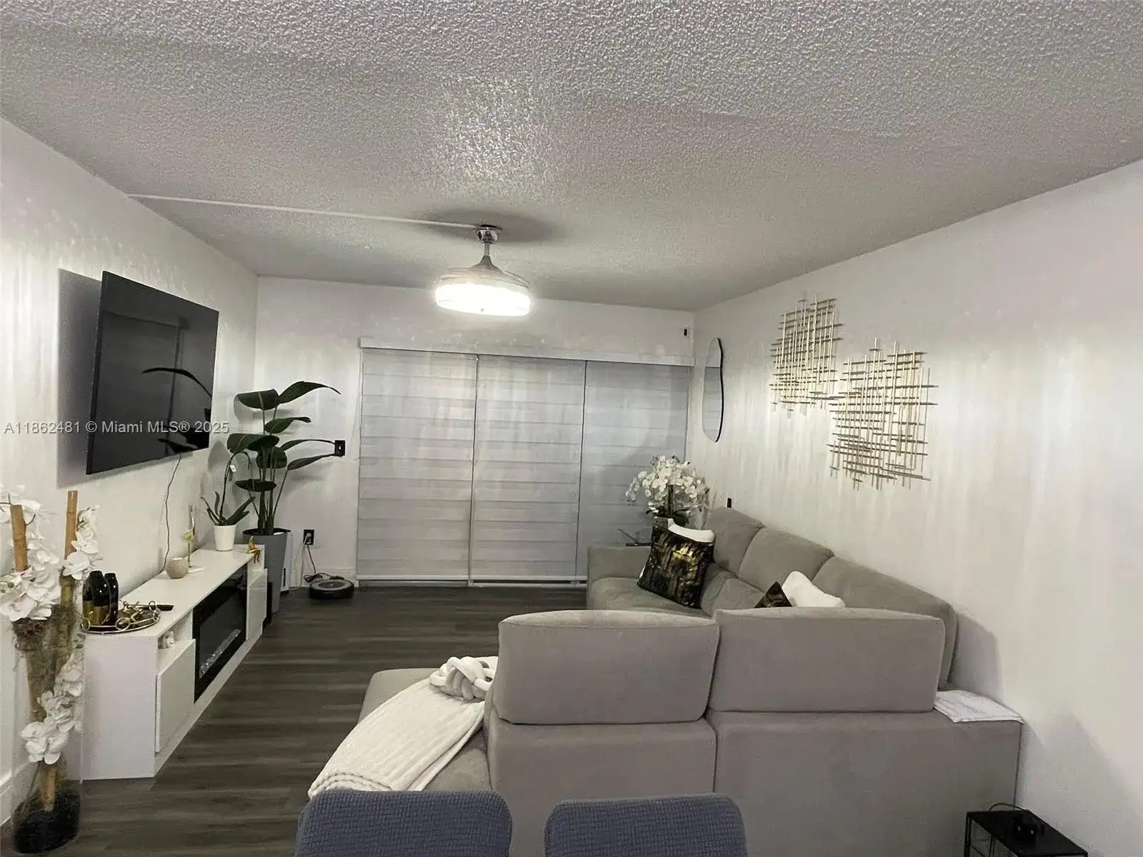6255 Kendale Lakes Cir # 128, Miami FL 33183 photo 2