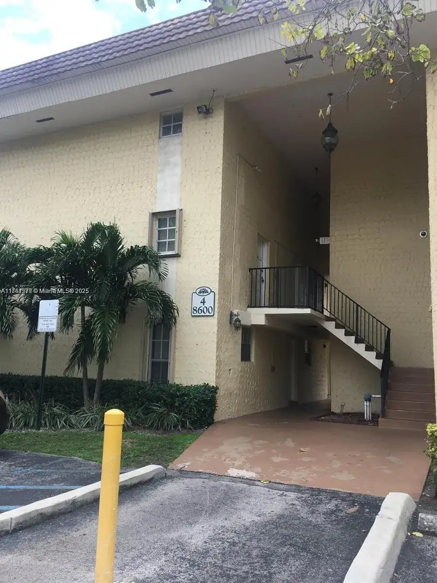 8600 SW 109th Ave # 216, Miami FL 33173 photo 2