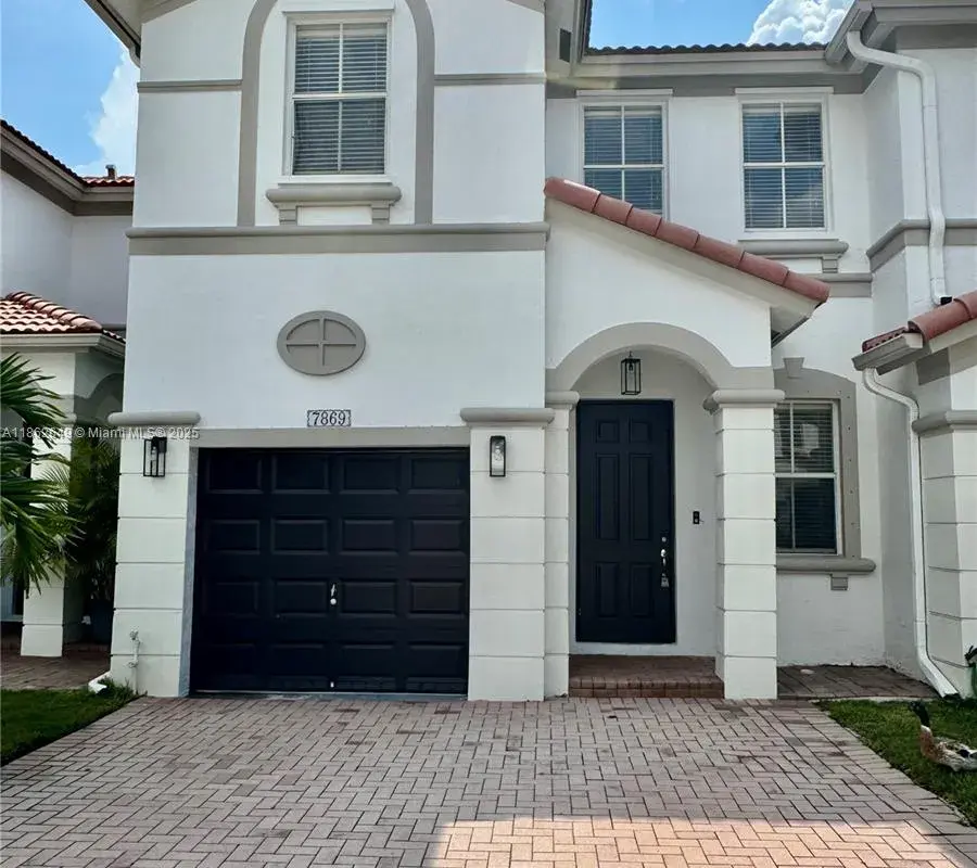 7869 NW 110 AV, Doral FL 33178