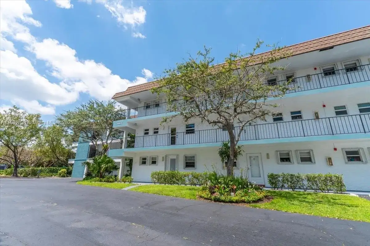 1501 S Ocean Blvd # 227, Lauderdale By The Sea FL 33062 photo 2