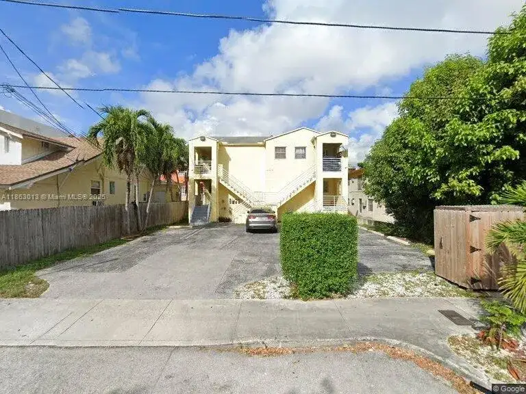 220 NW 7th Ave # 3, Miami FL 33128 photo 5