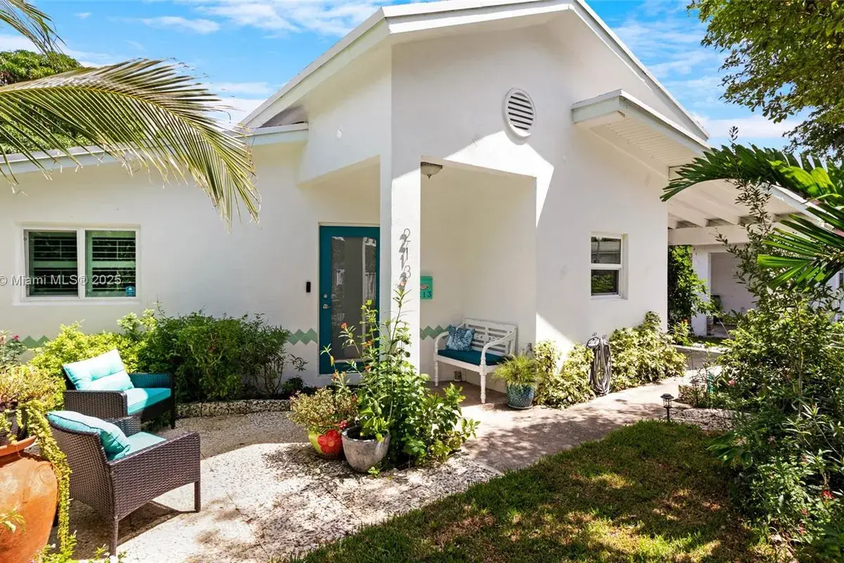 213 Florida Ave, Coral Gables FL 33133