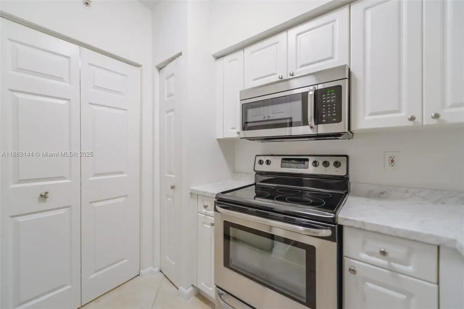17100 N Bay Rd # 1303, Sunny Isles Beach FL 33160 photo 5