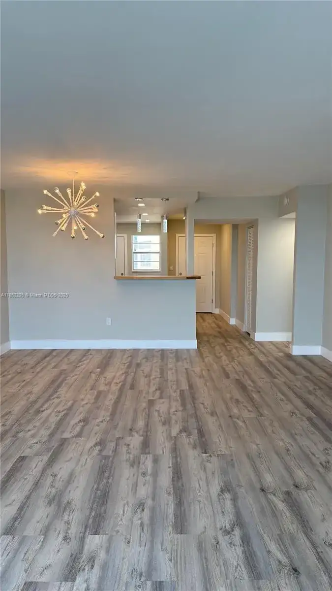 1750 NE 191st St # 4, Miami FL 33179 photo 4