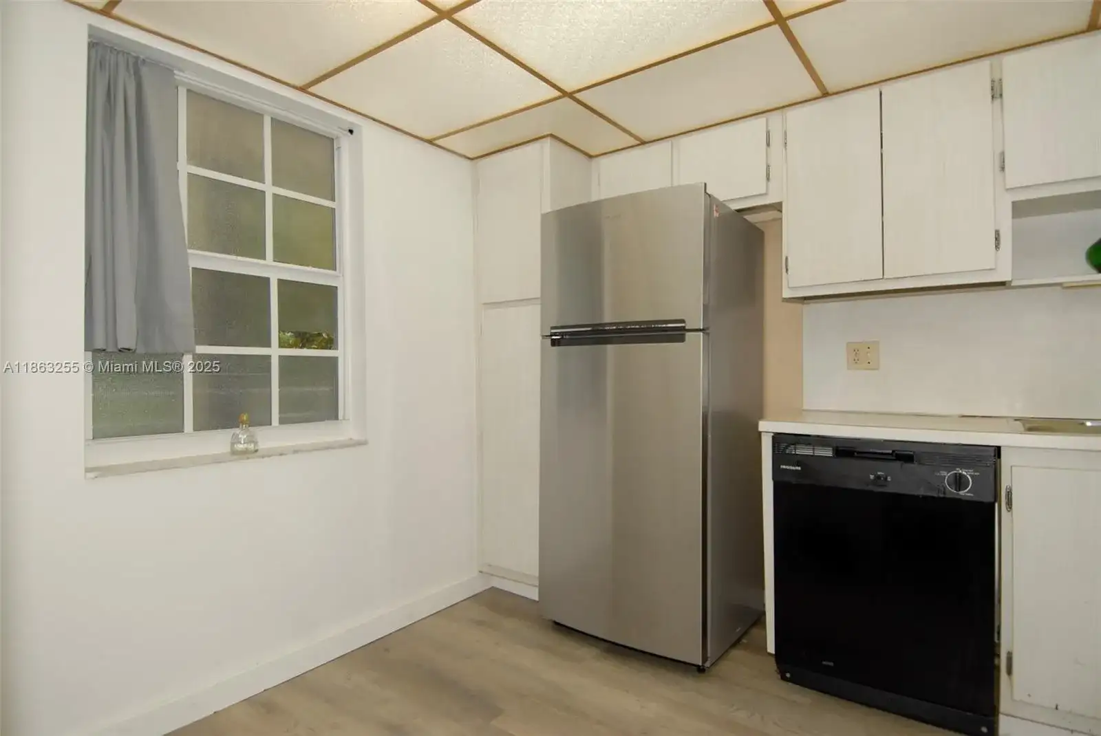 605 Oaks Dr # 203, Pompano Beach FL 33069 photo 3