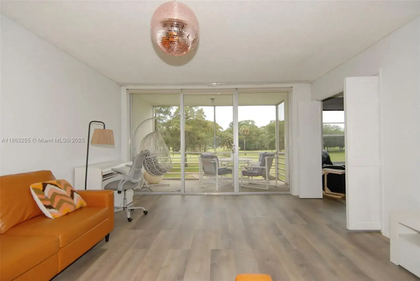 605 Oaks Dr # 203, Pompano Beach FL 33069 photo 4