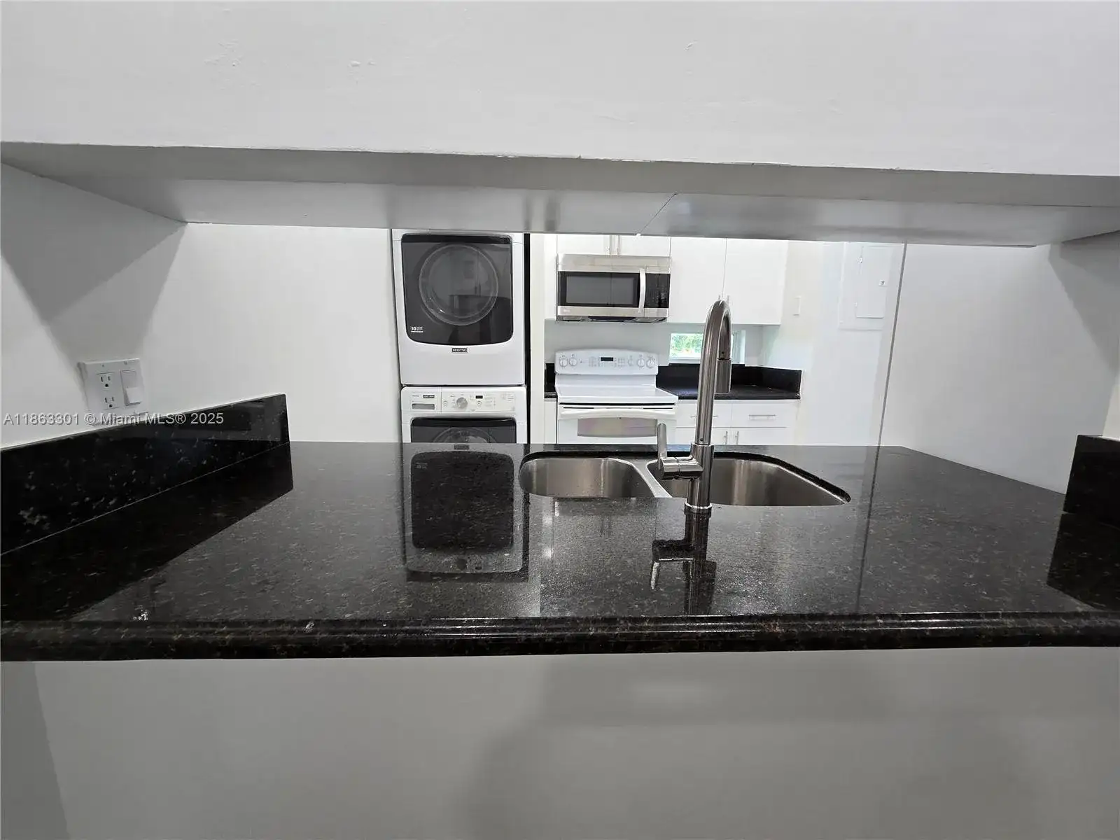 8886 SW 3rd St # 202, Pembroke Pines FL 33025 photo 4