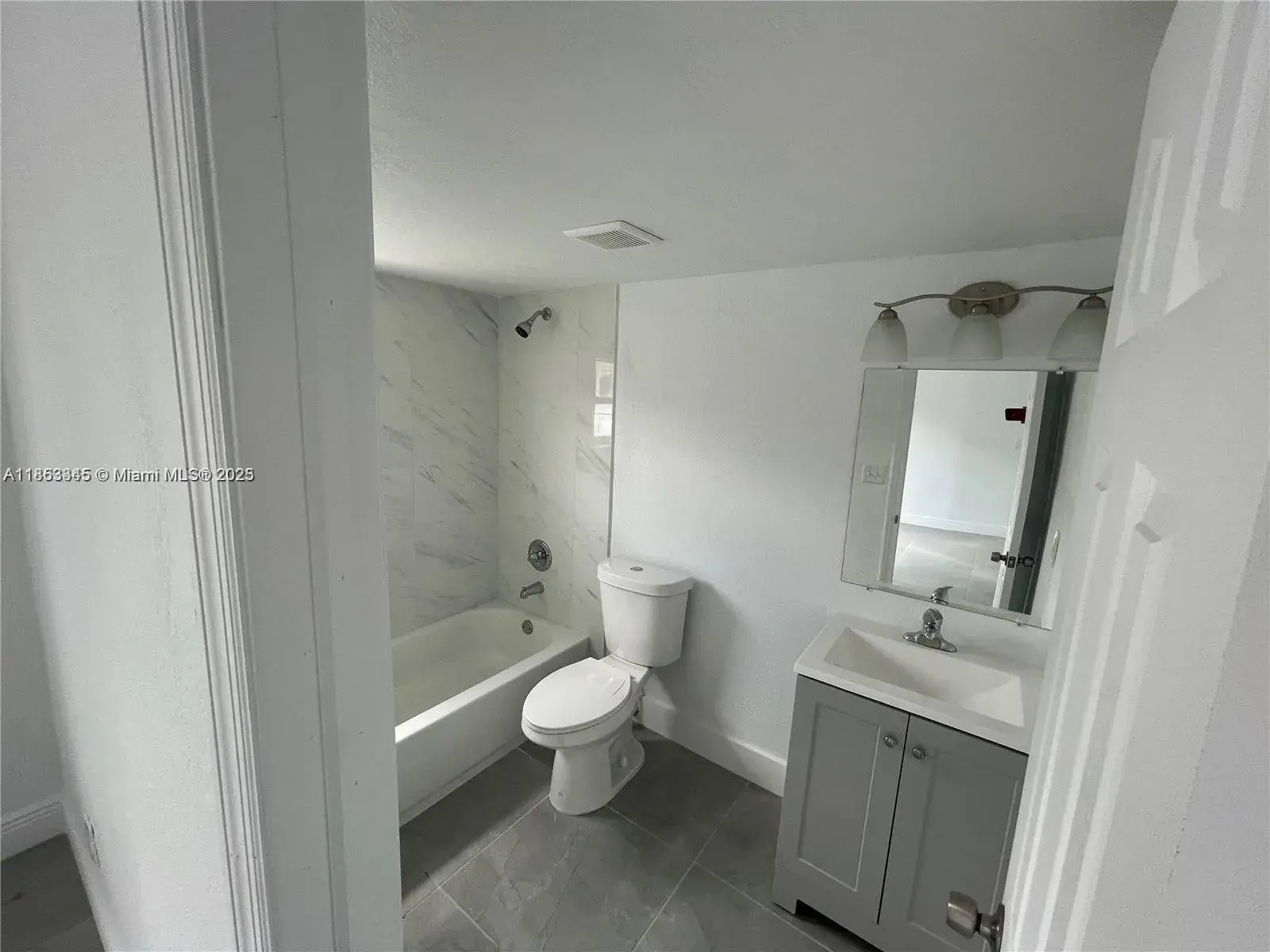 508 E 40th St, Hialeah FL 33013