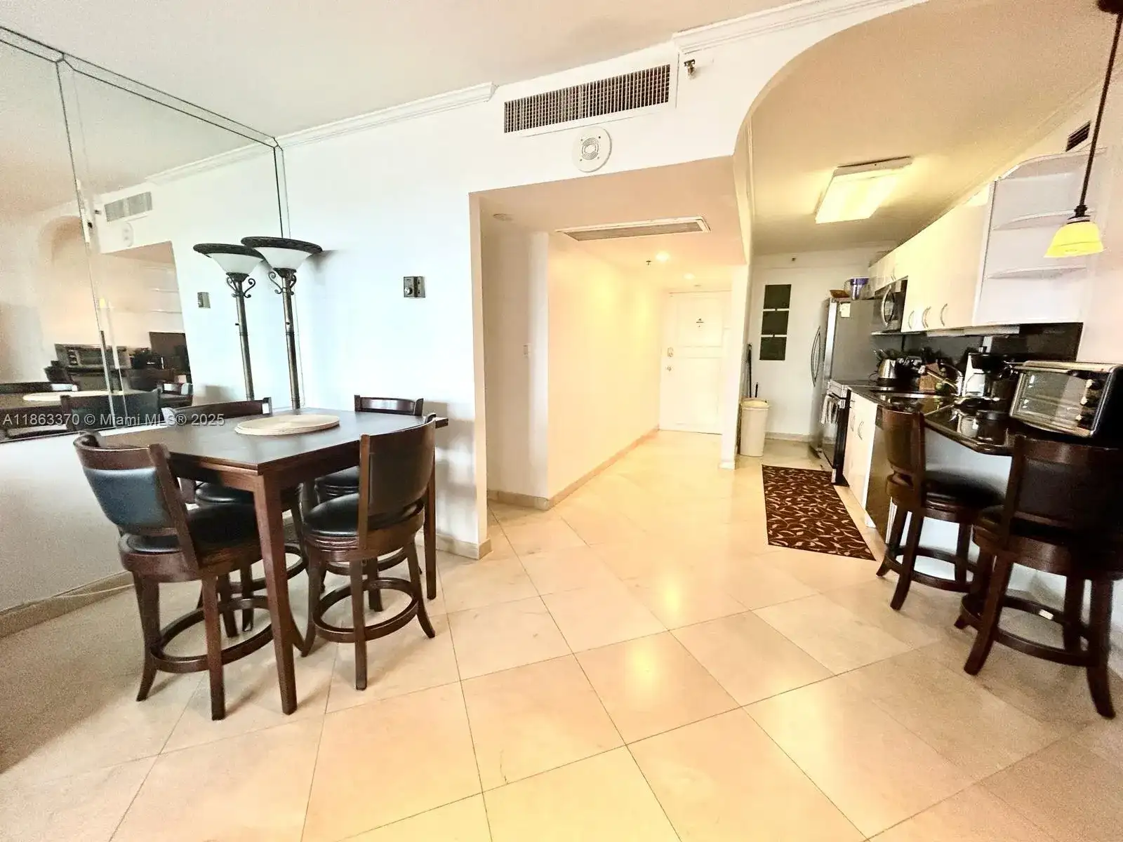 100 Lincoln Rd # 1034, Miami Beach FL 33139 photo 3