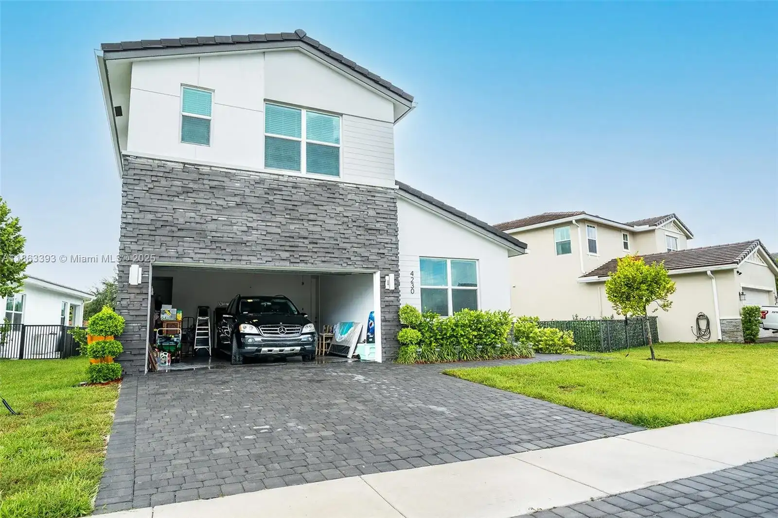 4230 Rosa Dr, Deerfield Beach FL 33064 photo 3