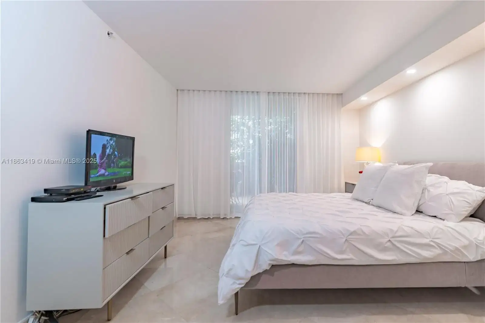 17555 Atlantic Blvd # 508, Sunny Isles Beach FL 33160 photo 5