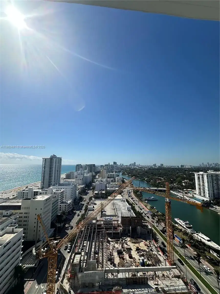 4401 Collins Ave, Miami Beach FL 33140 photo 2