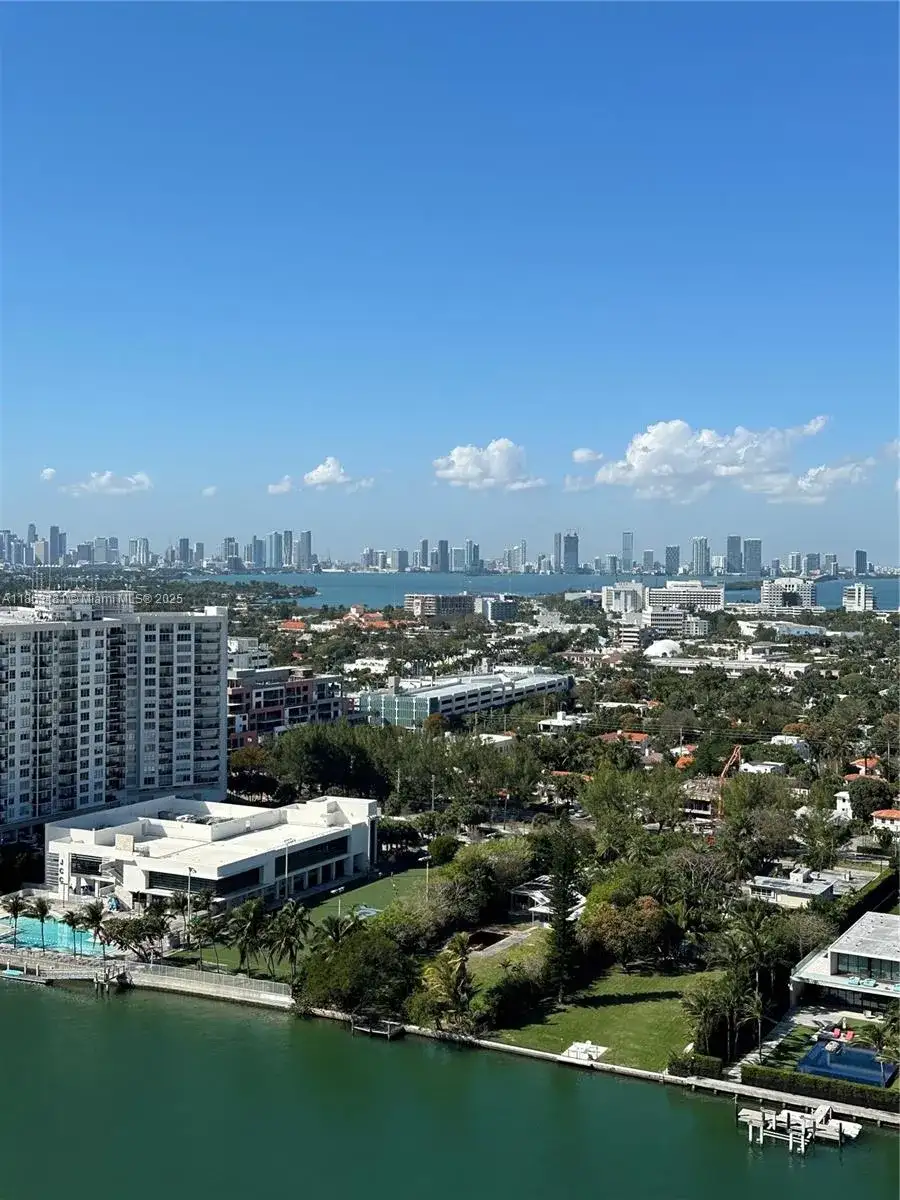 4401 Collins Ave, Miami Beach FL 33140 photo 3