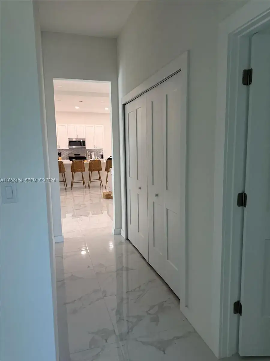 63 Coxswaine Cir # 63, Other City - In The State Of Florida FL 33946 photo 5
