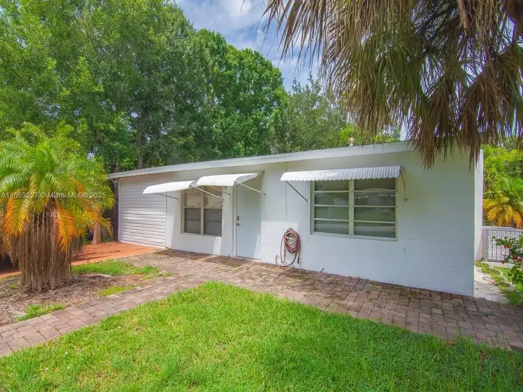 1650 5 Ave, Vero Beach FL 32960 photo 3