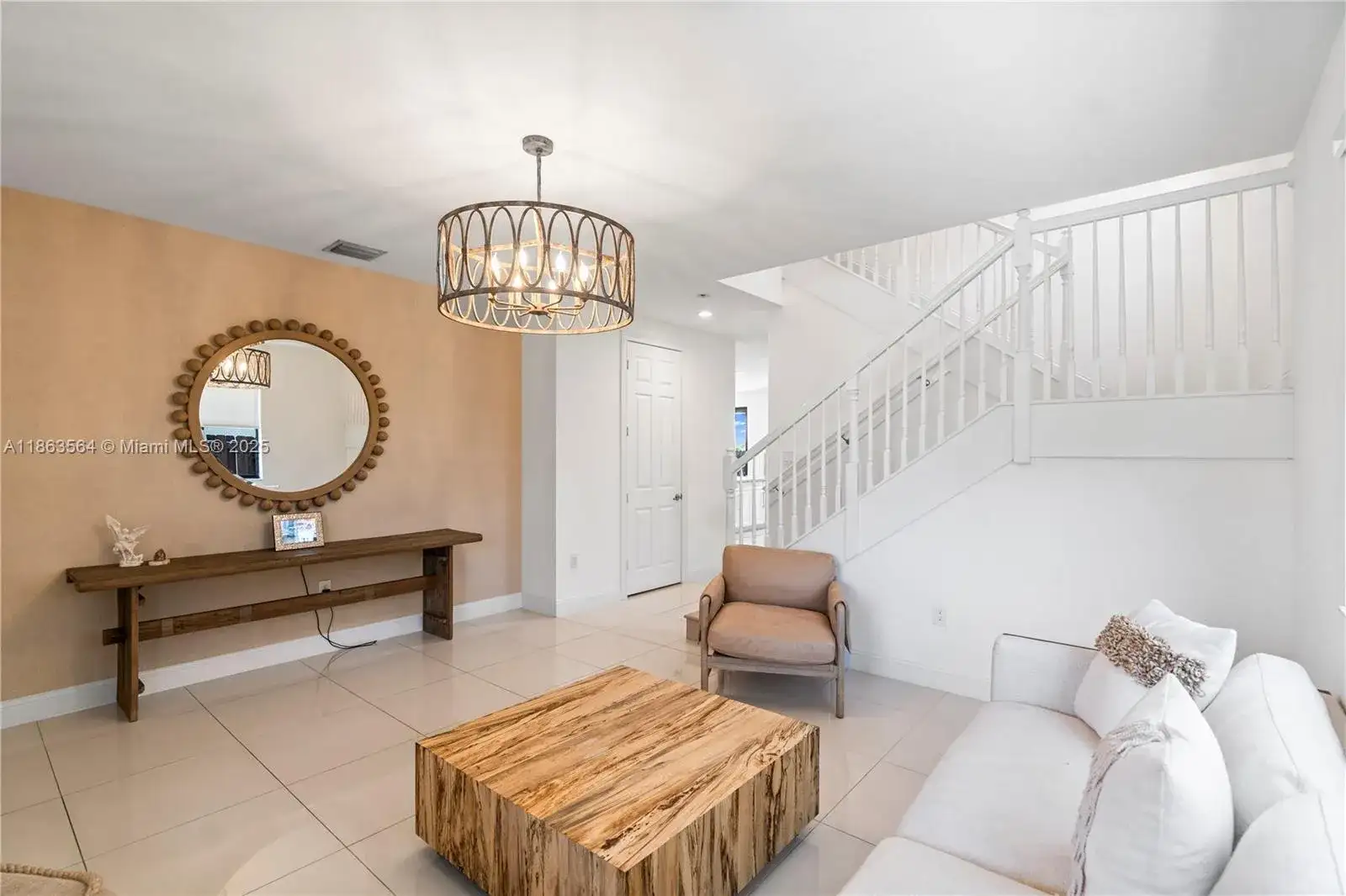 9974 NW 86th Ter, Doral FL 33178 photo 4