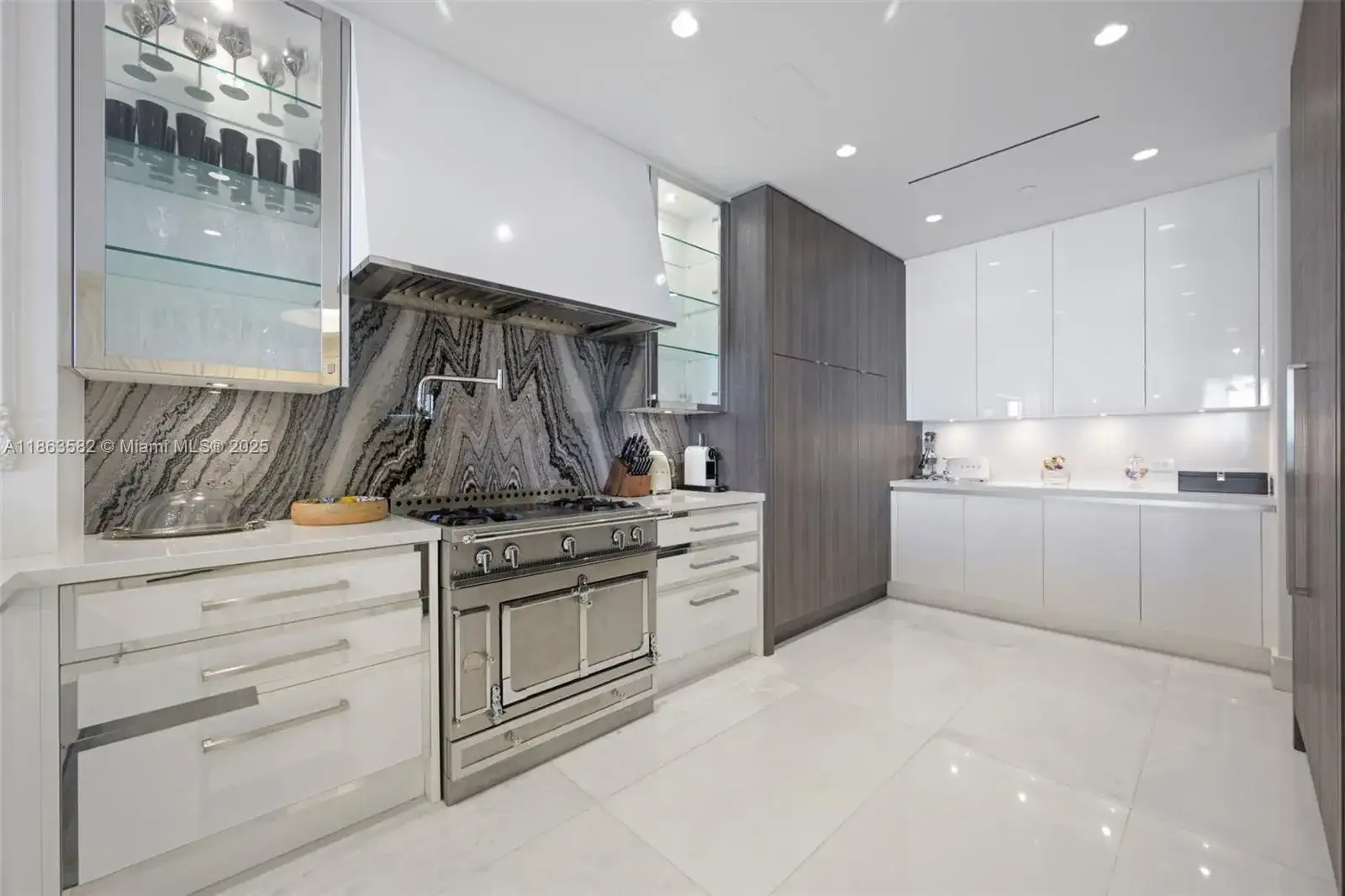 17901 Collins Ave # 2702, Sunny Isles Beach FL 33160 photo 5