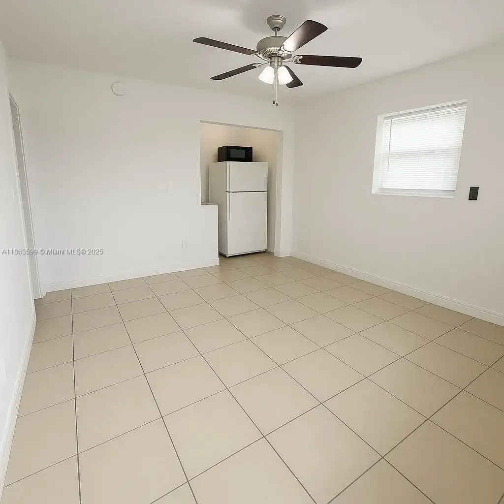 1015 Palm Ave # 12A, Hialeah FL 33010 photo 2