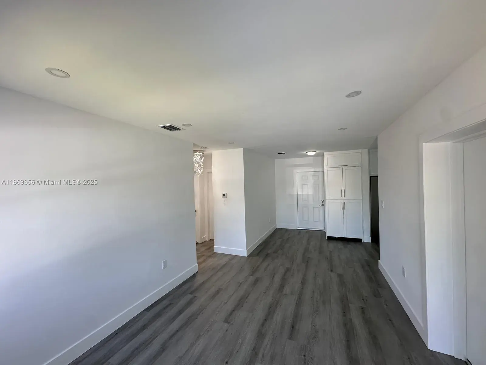 774 NW 74th St, Miami FL 33150