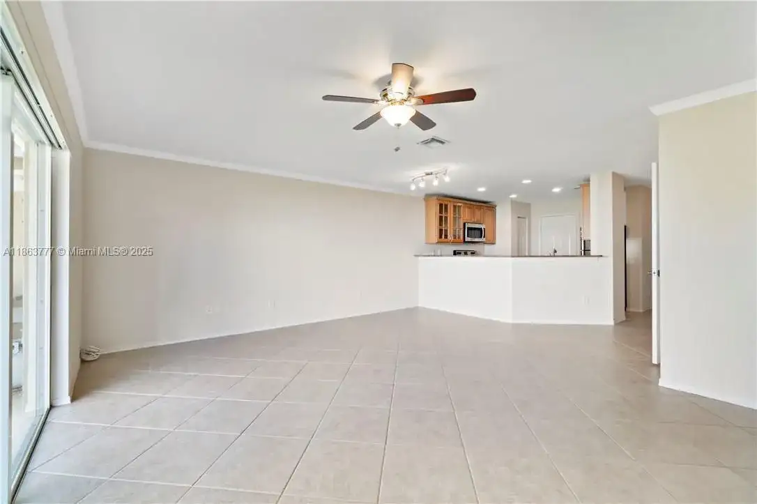 5905 Abbey Rd, Tamarac FL 33321 photo 5