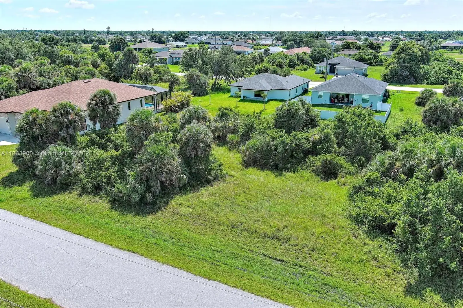 148 Spring Dr, Other City - In The State Of Florida FL 33947 photo 4