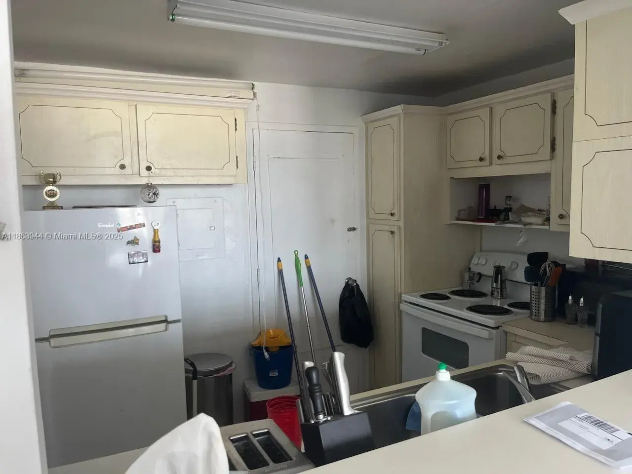 8000 Harding Ave # 5B, Miami Beach FL 33141