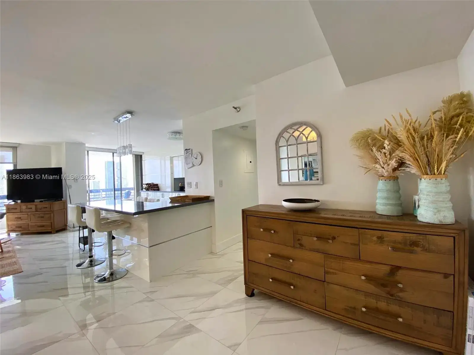 3530 Mystic Pointe Dr # 3014, Aventura FL 33180 photo 2