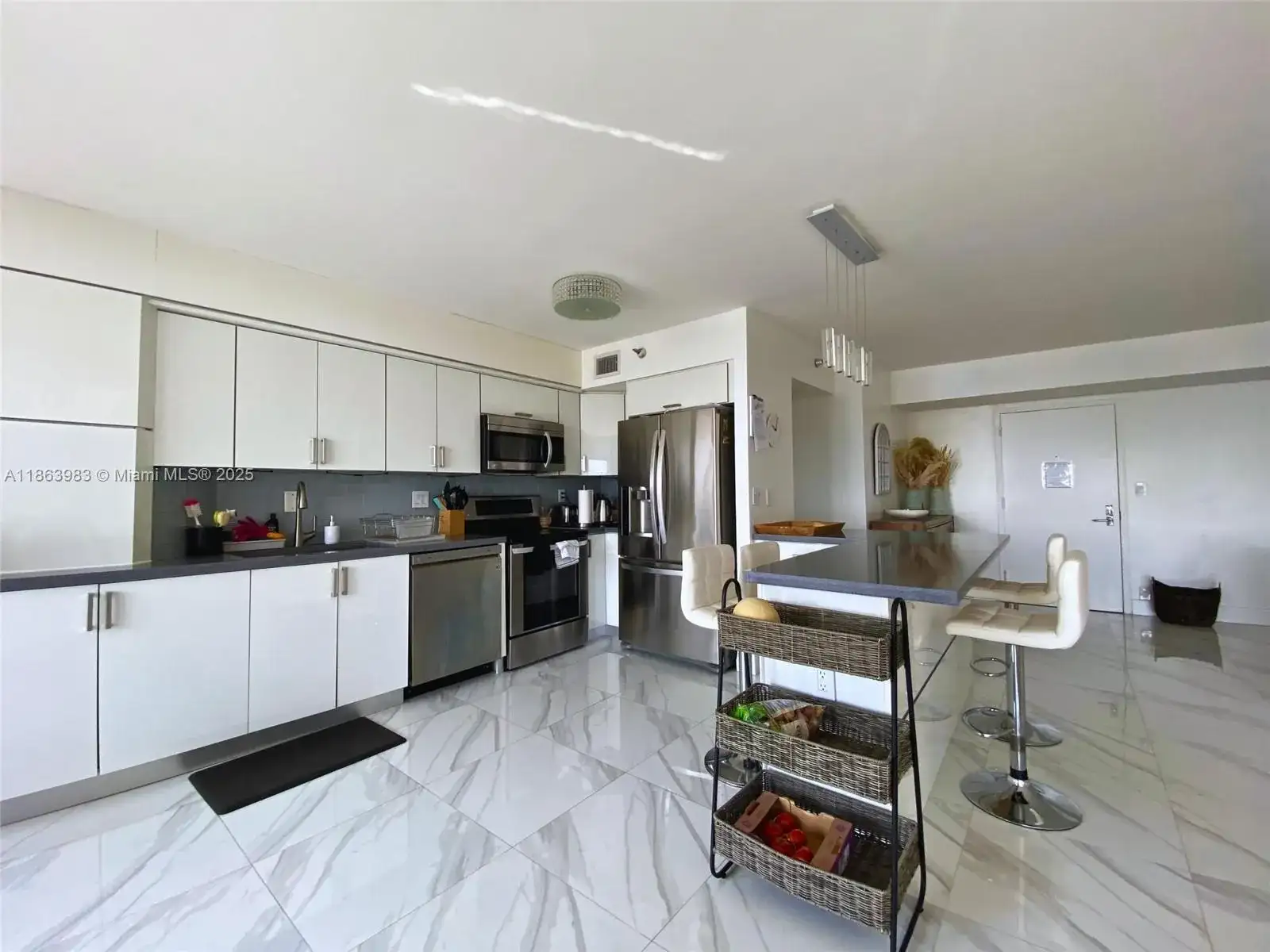 3530 Mystic Pointe Dr # 3014, Aventura FL 33180 photo 4