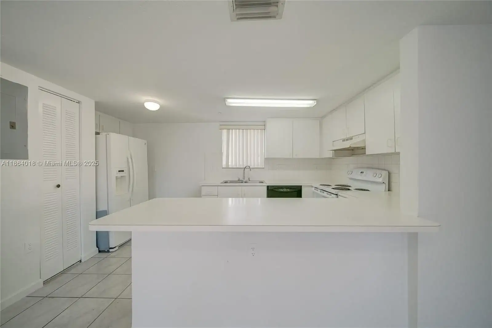 551 NW 82nd Ave # 526, Miami FL 33126 photo 5