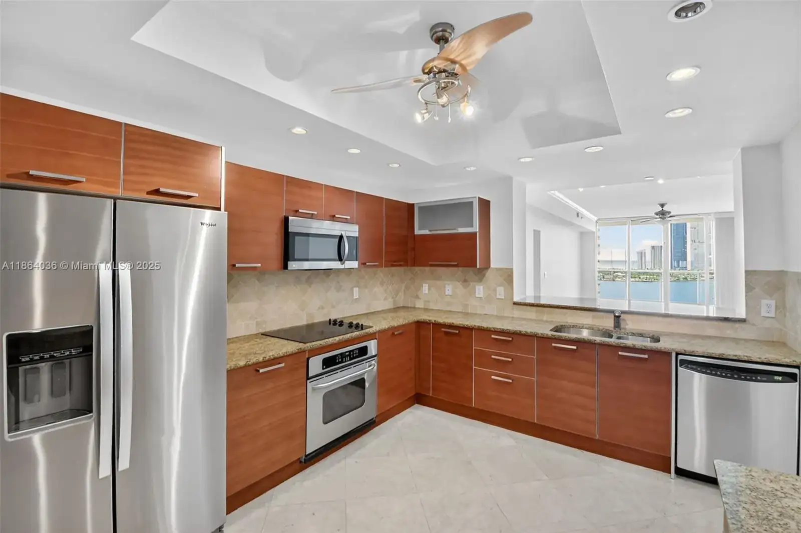 3330 NE 190th St # 1611, Aventura FL 33180 photo 2