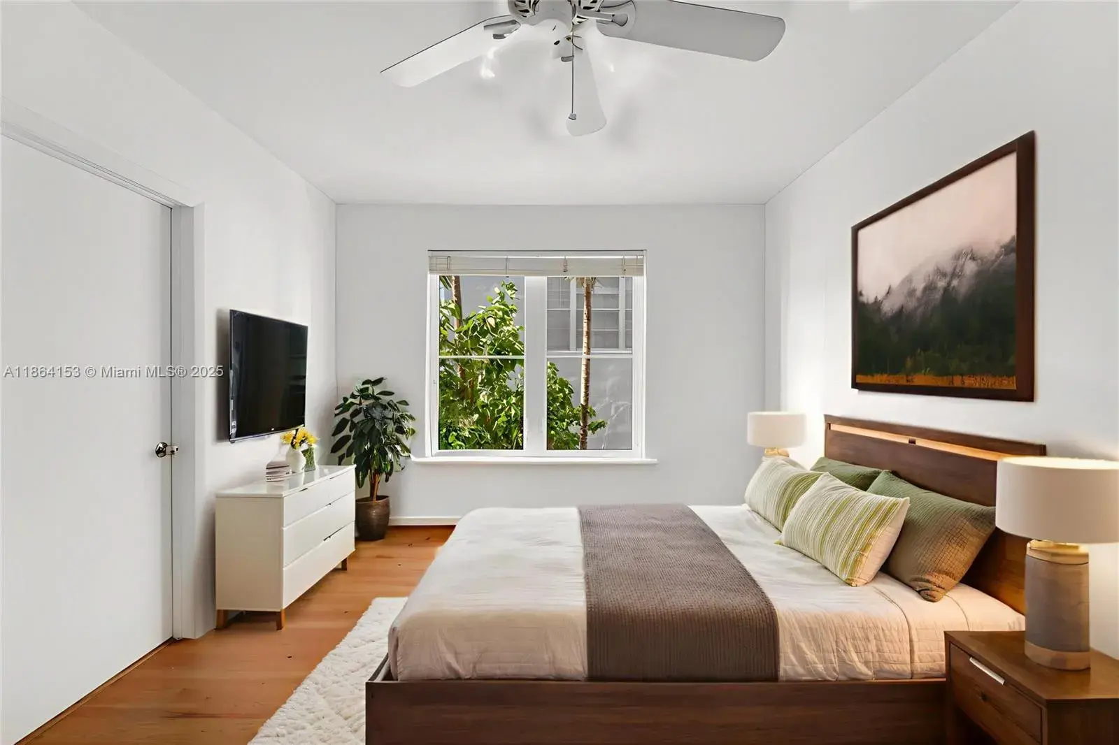 1018 Meridian Ave # 8, Miami Beach FL 33139