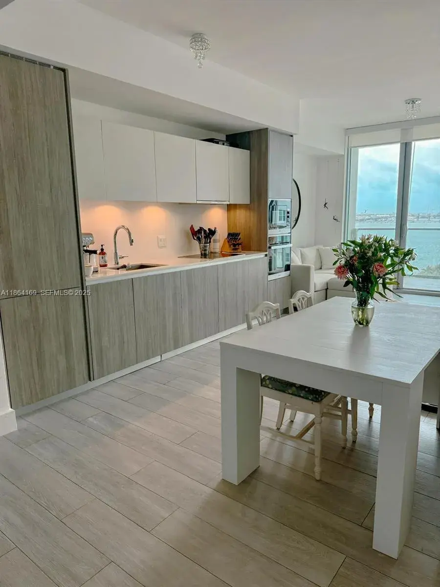 2900 NE 7th Ave # 1008, Miami FL 33137