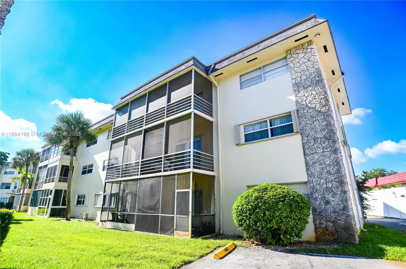 4441 NW 16th St # J301, Lauderhill FL 33313 photo 3