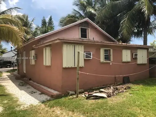 8044 NW 1st Pl, Miami FL 33150 photo 5