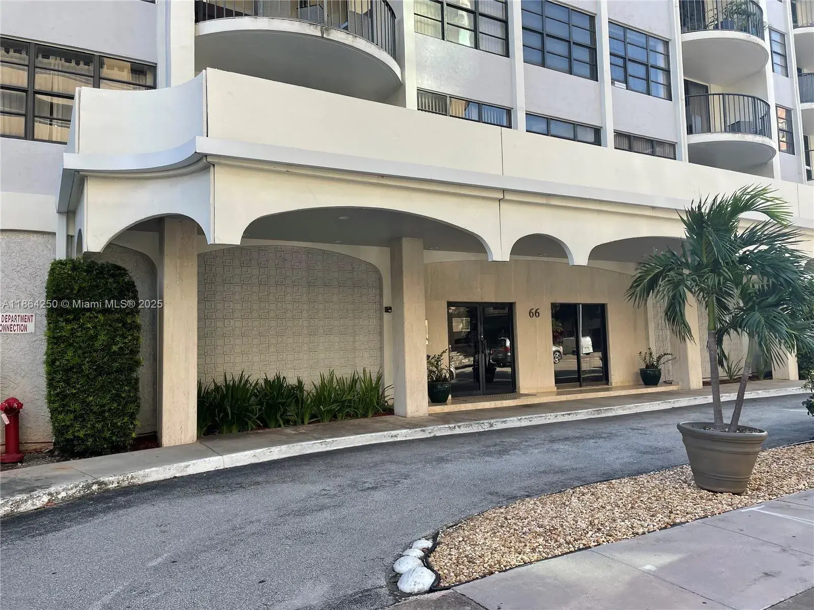 66 Valencia Ave, Coral Gables FL 33134