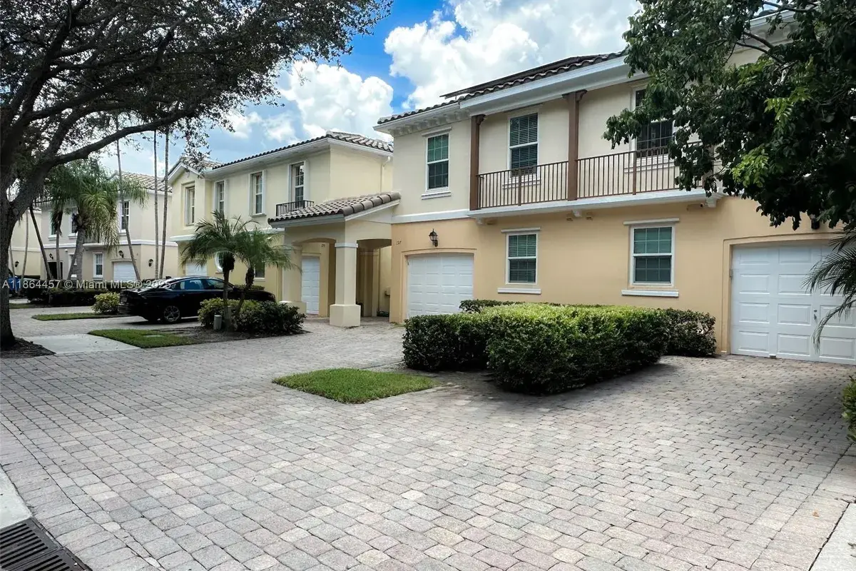 197 E Santa Barbara Way, Palm Beach Gardens FL 33410