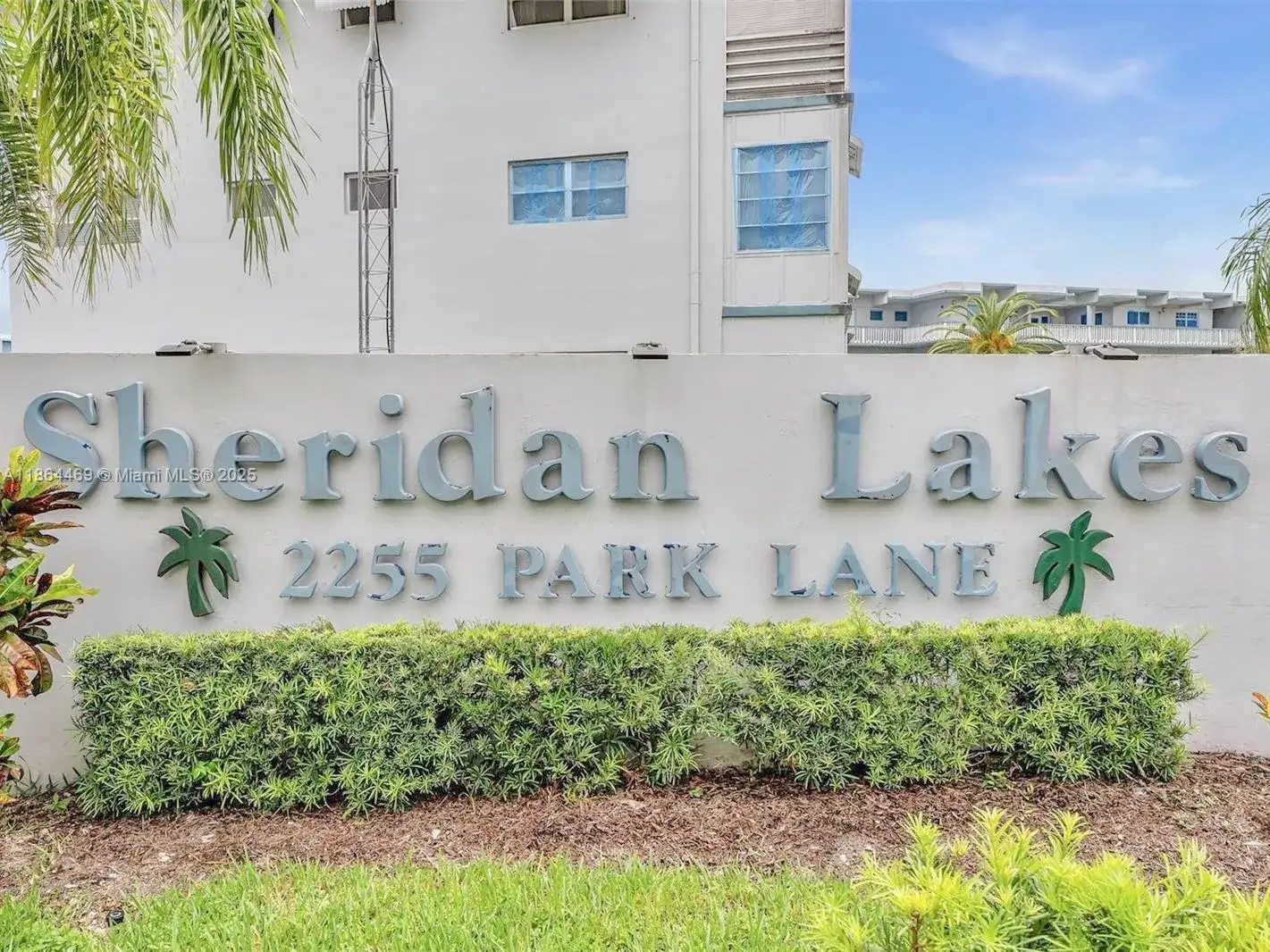 2300 Park Ln # 105, Hollywood FL 33021 photo 3