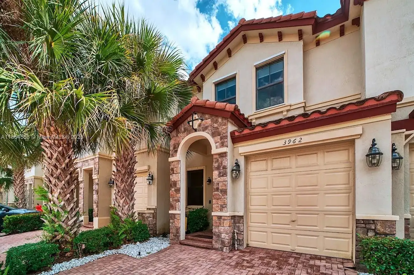 3962 Devenshire Ct, Coconut Creek FL 33073 photo 3