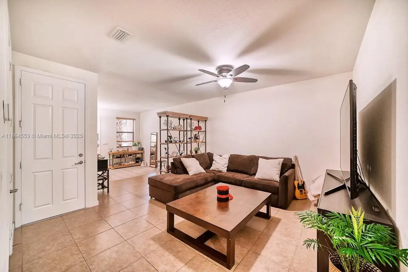 3962 Devenshire Ct, Coconut Creek FL 33073 photo 5