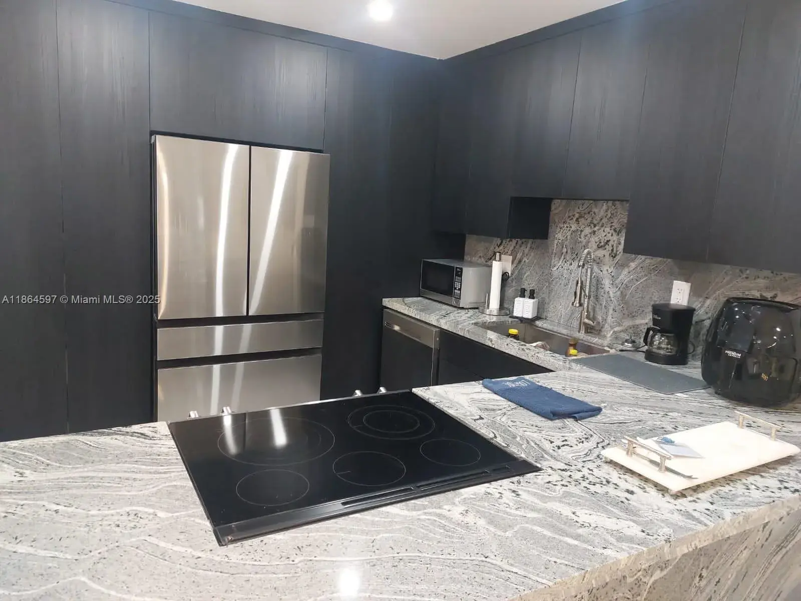 3180 S Ocean Dr # 1721, Hallandale Beach FL 33009