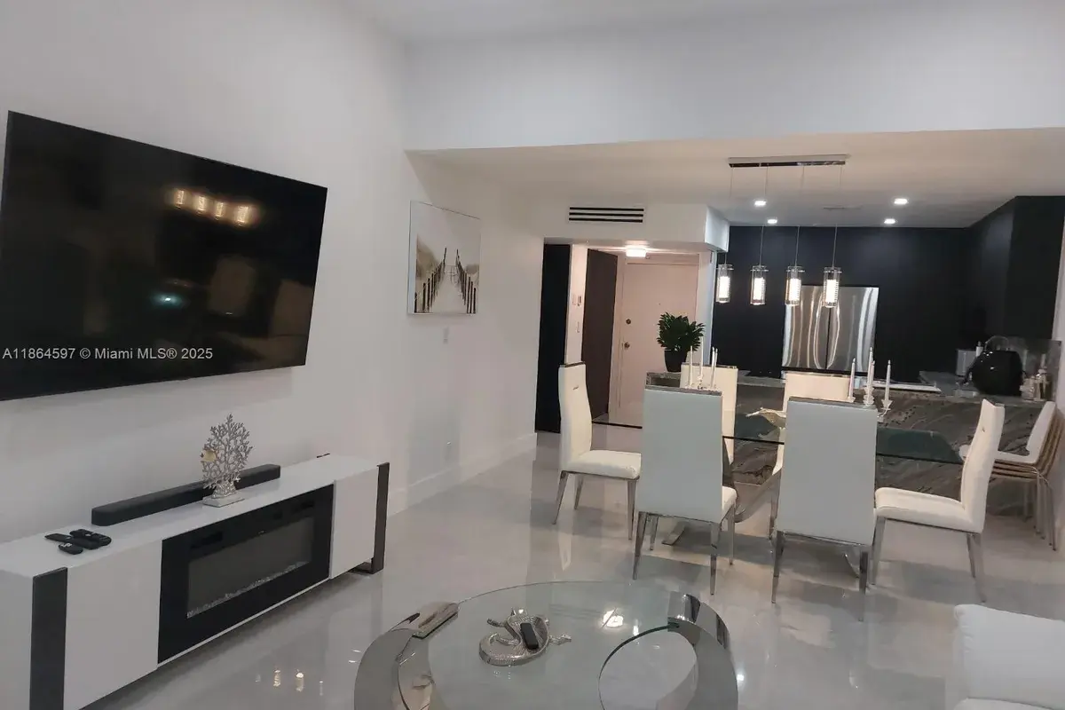3180 S Ocean Dr # 1721, Hallandale Beach FL 33009